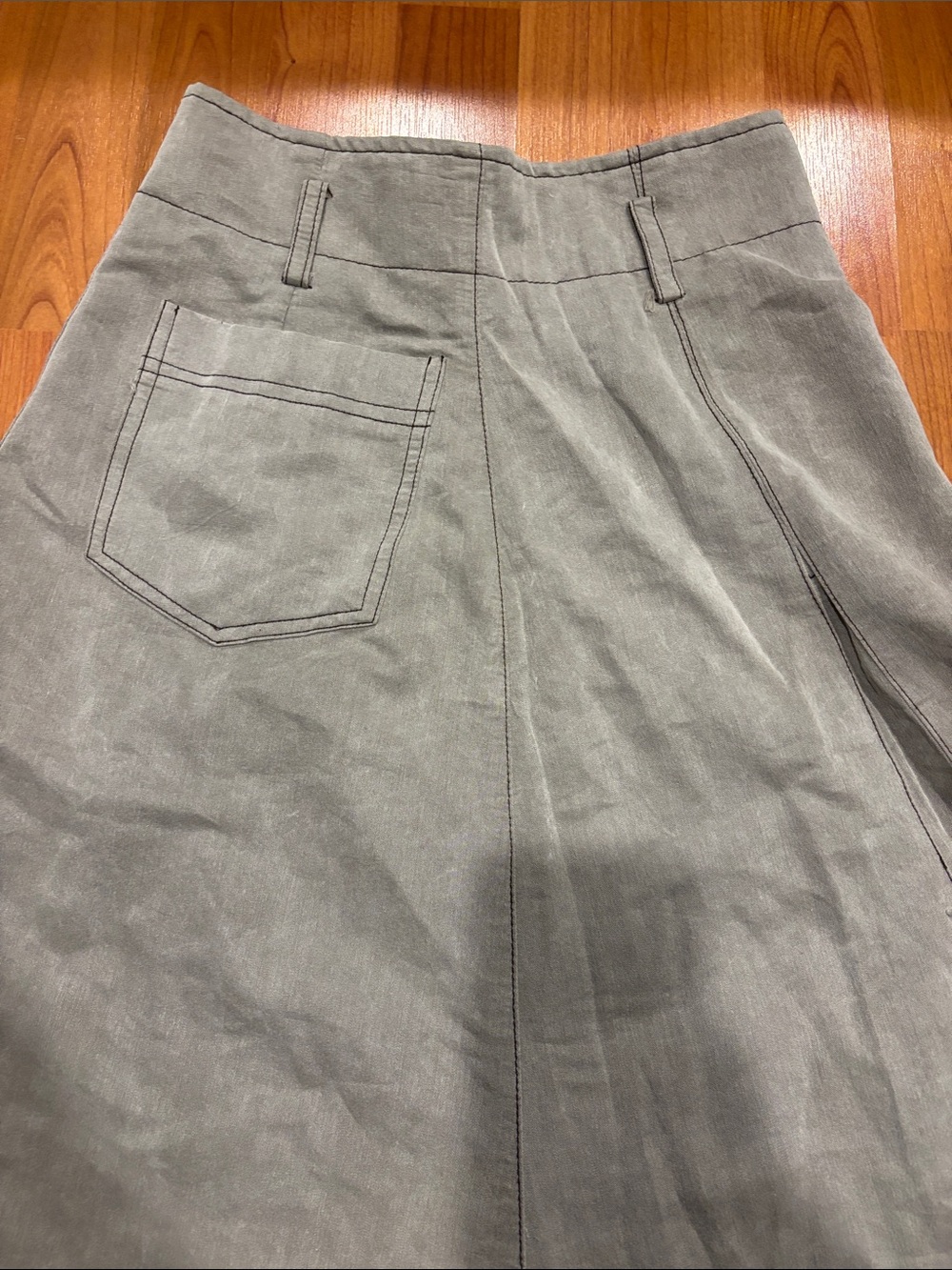High-Waist A-Line Button-Front Skirt in Sage Green/Grey - Picture 5 of 5